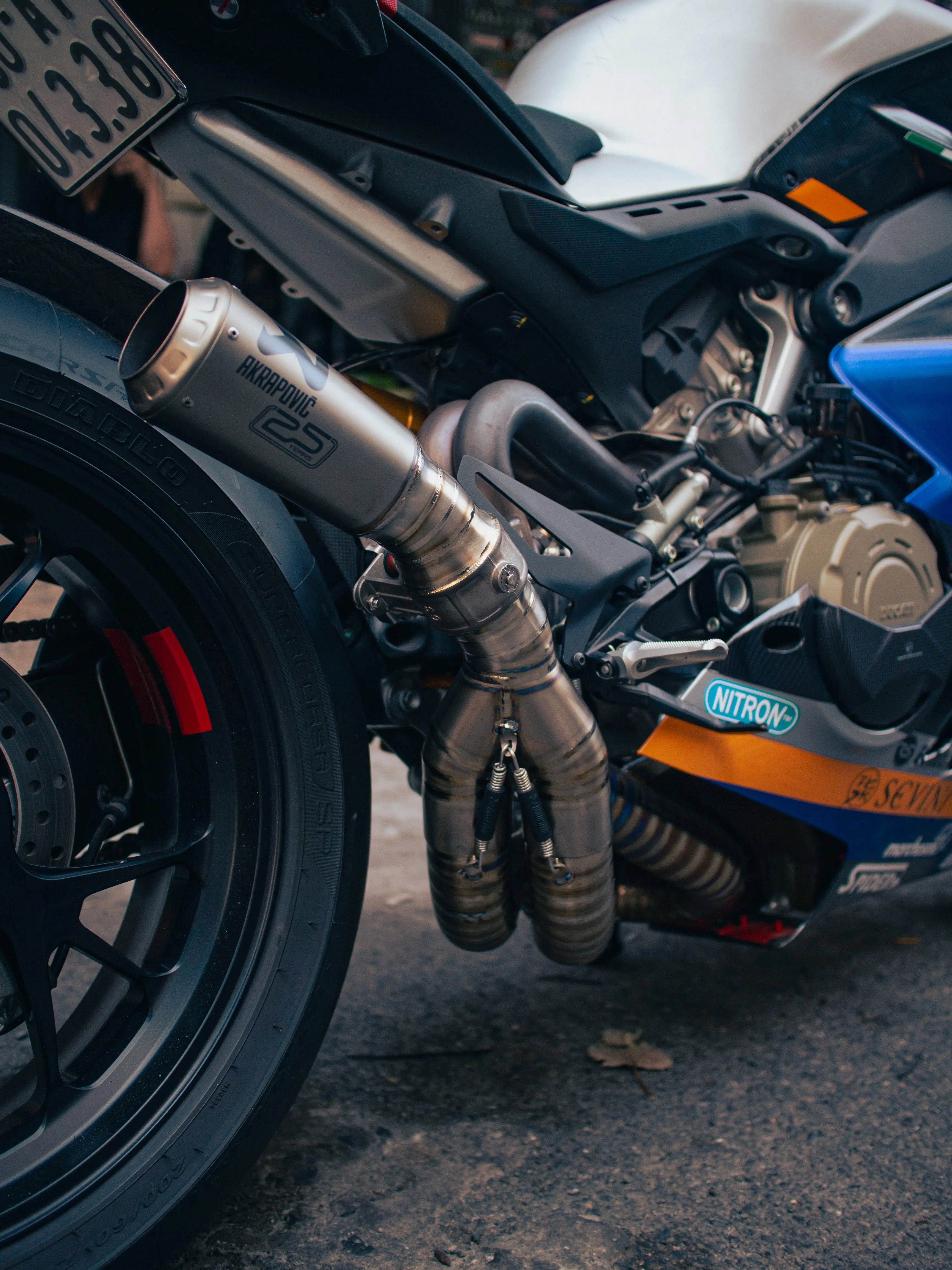 {{Product title}} electric exhaust silencer